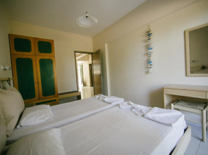 Gorgona Studios and Apartments