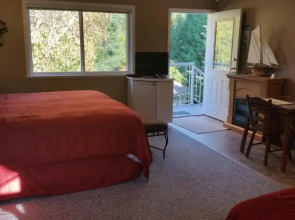 Hummingbird Guesthouse