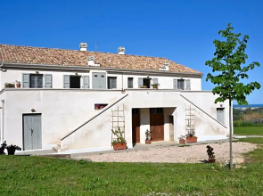 B&B Casale Fonte Vecchia