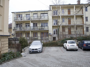 Gold Apartments