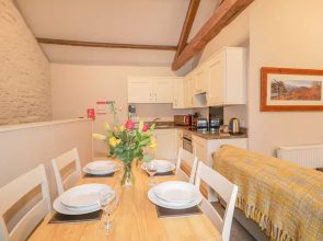 The Mews Apartment