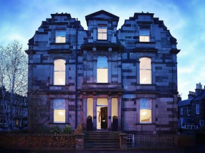 Merchiston Residence