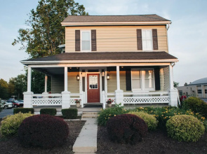 Country Squire Inn and Suites