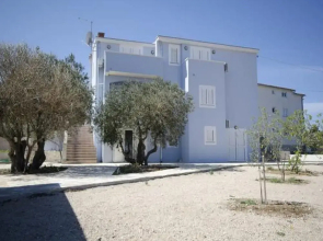 Apartments Lajci