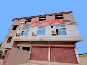 Oyo 92233 London Bridge Guest House