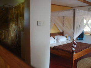Honey Badger Lodge Moshi