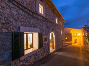 Can Bess Mancor De La Vall
