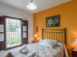 Casa La Vina del Arenal Pizarra by Ruralidays