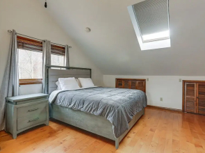 Vernon Township Condo w/ Balcony Near Ski Lifts!