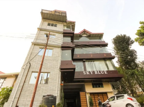 Hotel Sky Blue By OYO Rooms