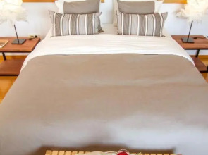 Athens luxurious apartment - sea view!