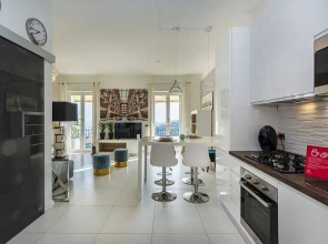 Elegant sea View Apartment
