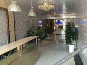 Yibin Wanxiang Business Hotel