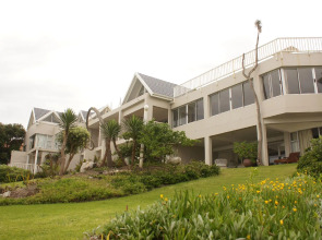 The Pink Lodge on the Beach