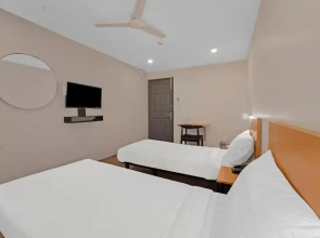 OYO Townhouse 74252 Haha Stays Perungudi