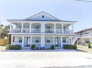 Averys Ocean Breeze A - Three Bedroom Home