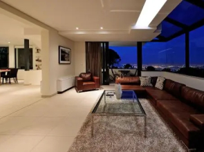 129 on Kloof Nek Apartments