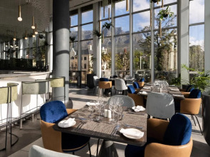 The Capital 15 on Orange Hotel & Spa