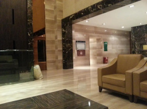 Kunming Shuncheng Space Apartment