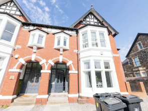 Spacious Apartments with Private Parking