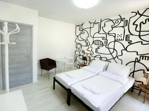 Little Tel-Aviv Hostel