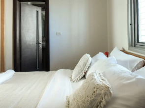 Simple Living in Netanya by Sea N' Rent