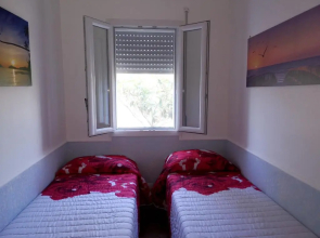 2 bedrooms house at Piana Calzata 100 m away from the beach with furnished terrace and wifi