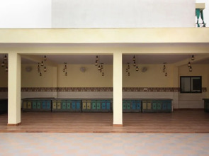 OYO 17070 Vrindavan Resort