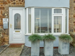 No33 Seagull Cottage