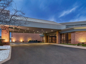 Radisson Hotel Milwaukee Airport