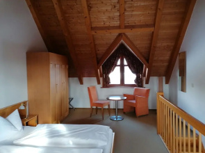Gasthof Zum Kreuz In Furtwangen