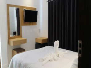 Baan Manow