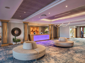 Le Suffren Hotel & Marina