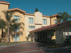 La Quinta Inn by Wyndham Bakersfield South