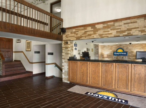 Ramada by Wyndham Pittsburgh/New Stanton