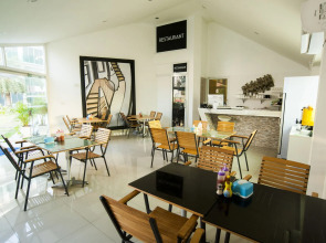 Cozy Resort, A Boutique Hotel