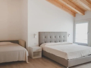 Terra Ferma Rooms & More