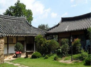 Traditional Noble Choi Old House