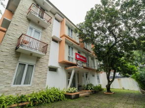 RedDoorz Syariah near Prasetya Mulya Cilandak Campus
