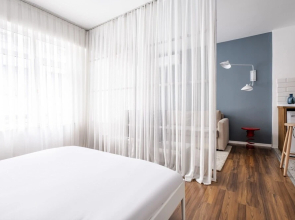 Sleek Studio Flat With Central Location in Kadikoy
