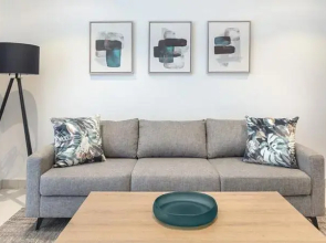 Executive 2 bedroom with gym and pool for short and long stay