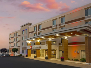 Best Western Plus North Shore Hotel