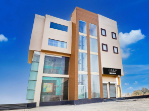 Collection O Surya Enclave Formerly Aroma Regency