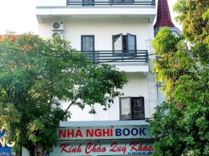 Nha nghi Book