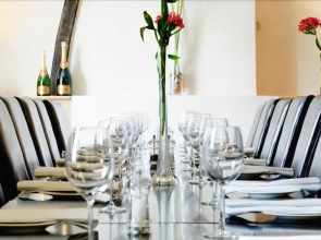 The Case Restaurant with Rooms