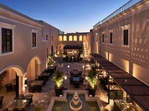 Katikies Garden Santorini - The Leading Hotels Of The World