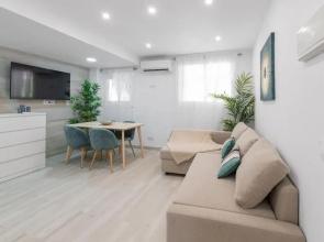Apartamento en Playa con Piscina Aacc