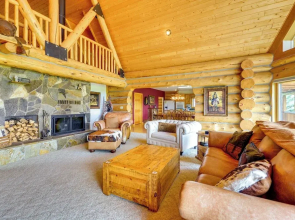 Roberts A-frame Log Cabin Near Red Lodge Mountain!