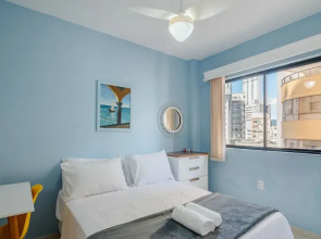 Apt in B.C Just Steps From the Beach Cec0501