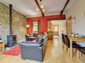 Holiday Home Cwm Onnen